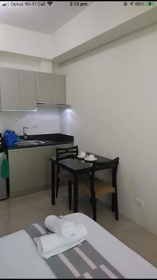 Affordable Makati Serviced Apartments มะนิลา ภายนอก รูปภาพ