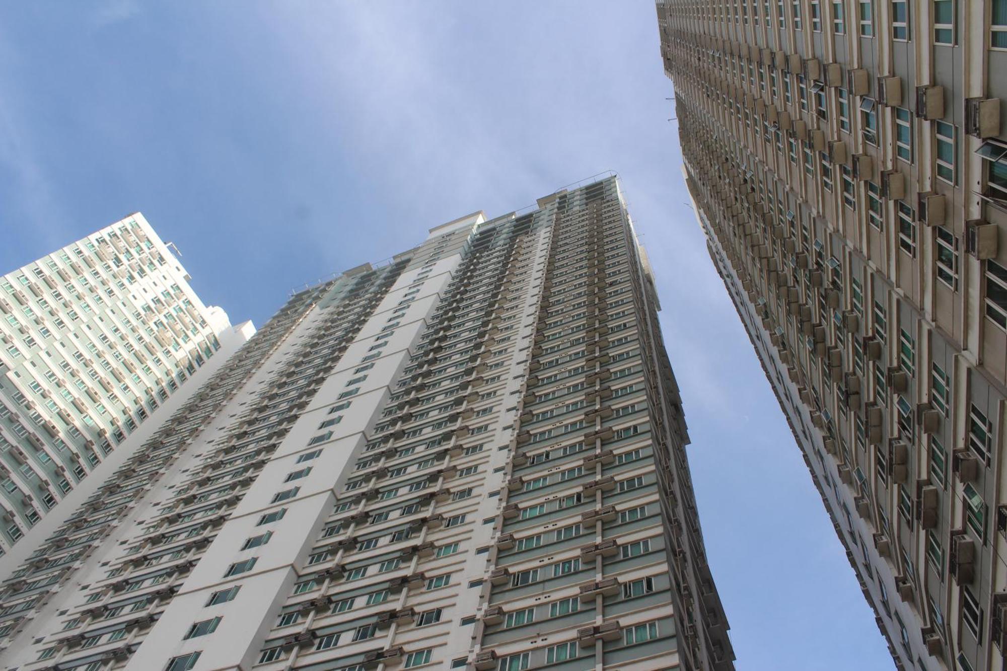 Affordable Makati Serviced Apartments มะนิลา ภายนอก รูปภาพ
